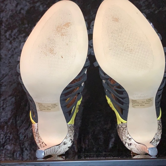 Steve Madden Sleik Sandals zip up Snakeskin 6 1/2 - Picture 13 of 16